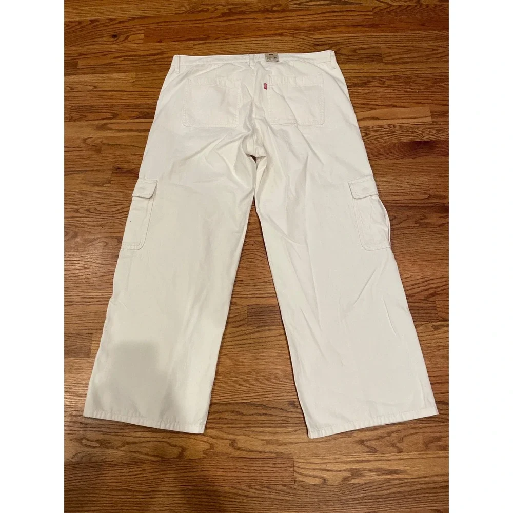 Levi's Womens Superlow Loose Cargo Pants 34x32 White Straight Leg NWT Baggy Punk - Picture 2 of 7